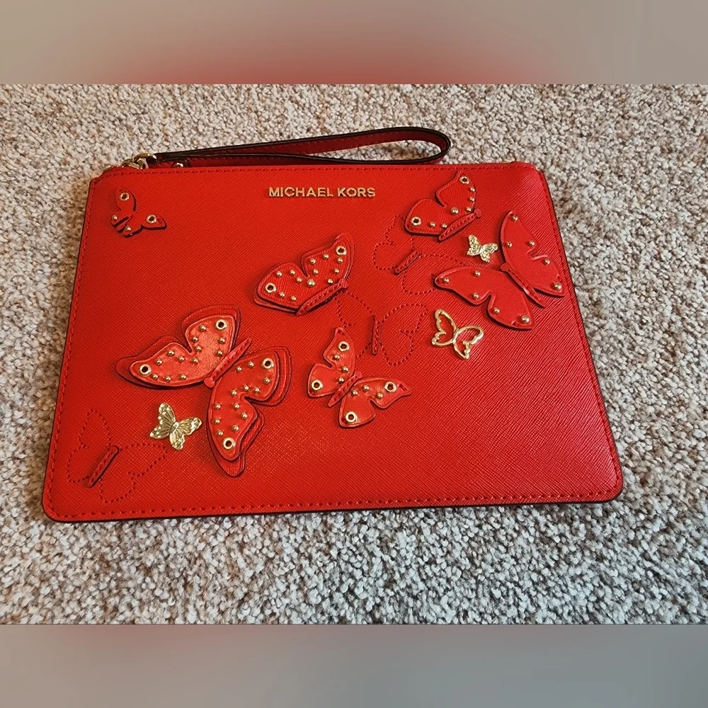 Michael KORS Jet Set Red Travel Wristlet‎